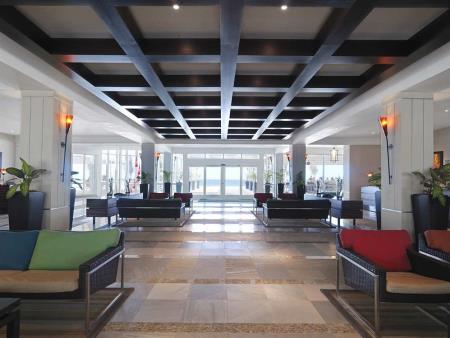 Hilton Rose Hall & Spa - Lobby